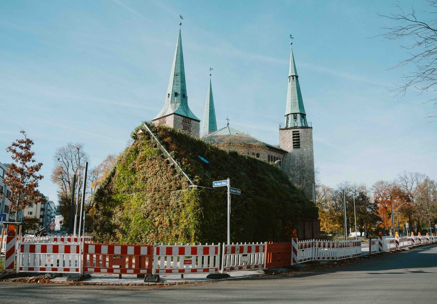 Neues Endhaltestellengebäude weckt Vorfreude auf Erweiterung der Tramlinie 7